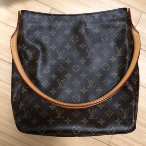 LOUIS VUITTON LOOPING GM LIKE NEW!!